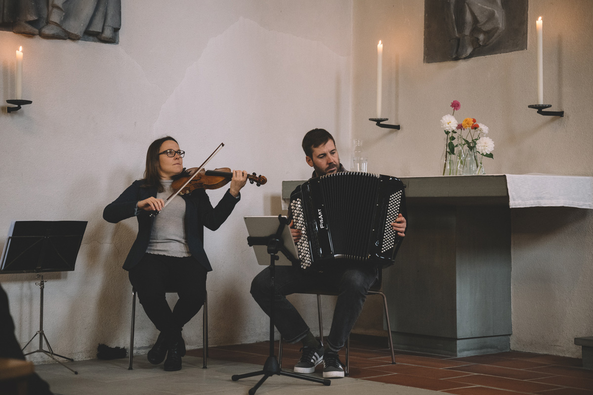 Duo Fränggi und Maria Gehrig mit Akkordeon und Geige